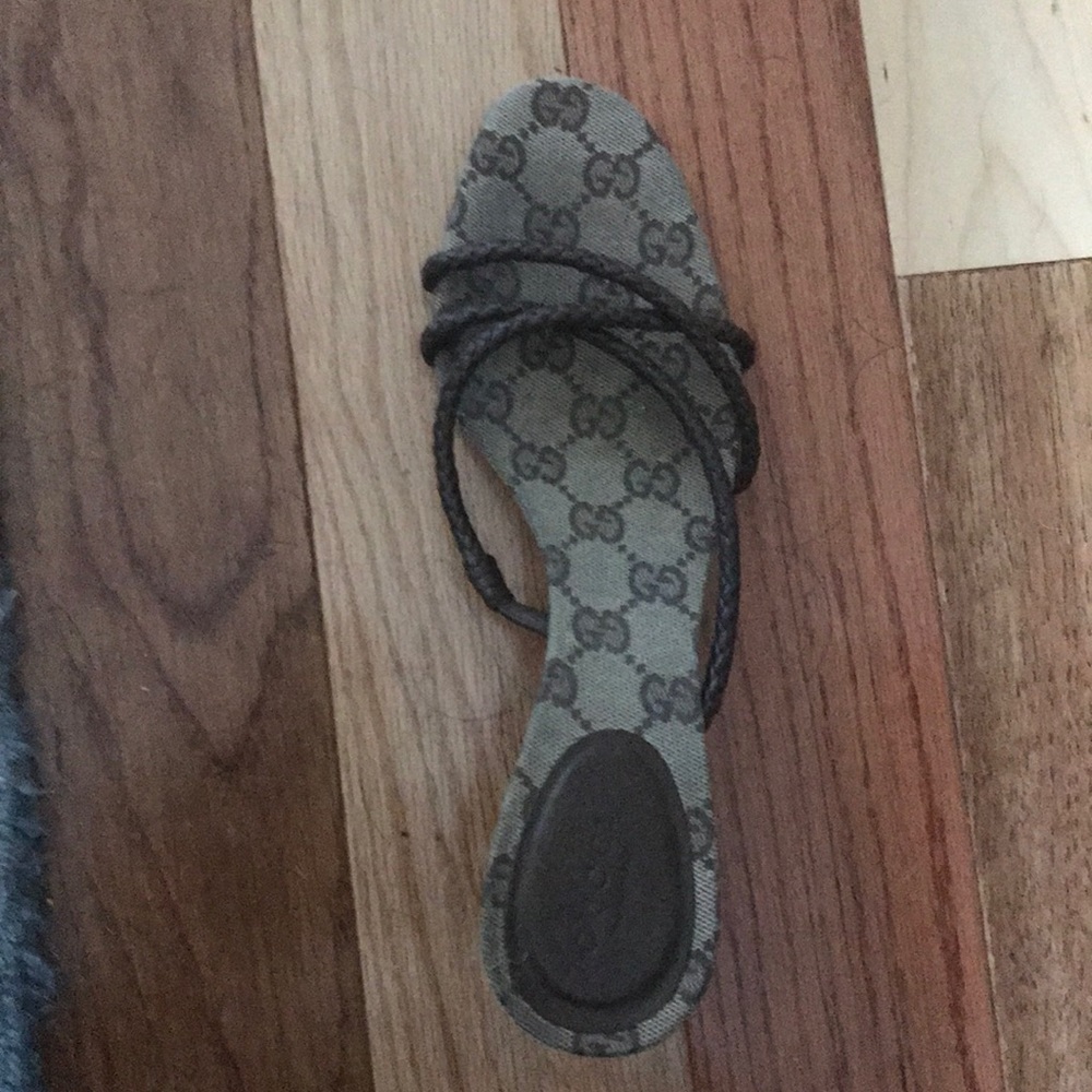 Gucci shoes